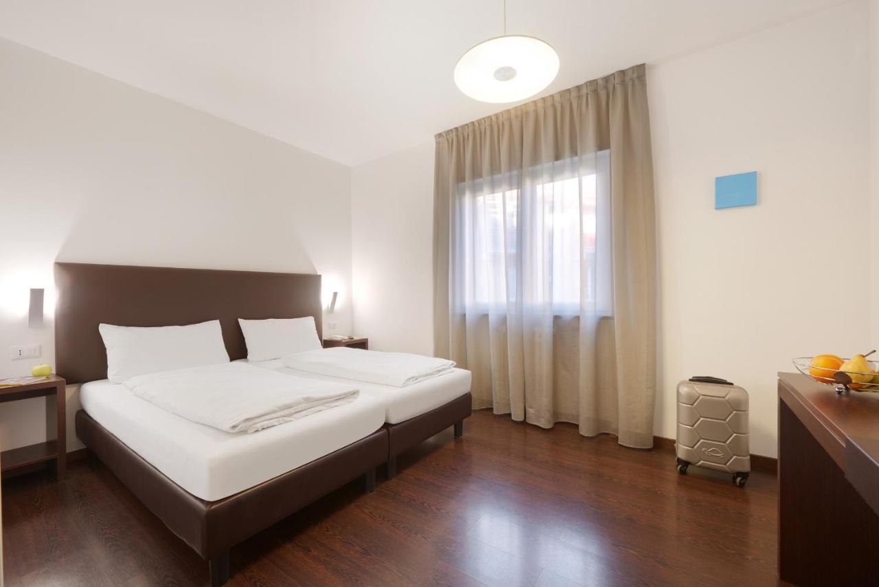 Hotel Asterix Болзано Екстериор снимка