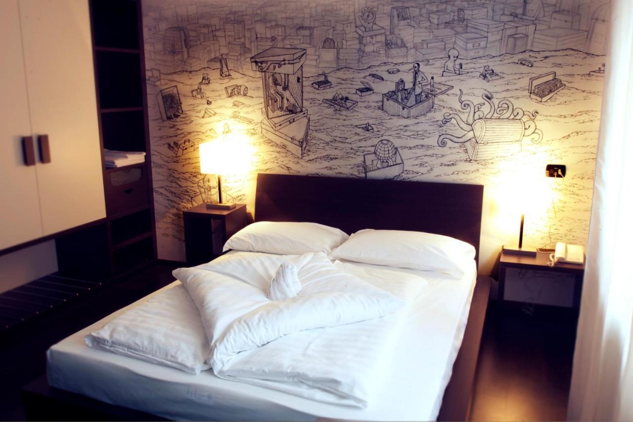 Hotel Asterix Болзано Екстериор снимка